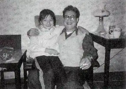 赵薇母亲晚年遭遇巨变儿子离婚女儿封杀丈夫因病去世