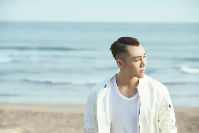 王野歌手演员双角色开启摇滚型男动作频频