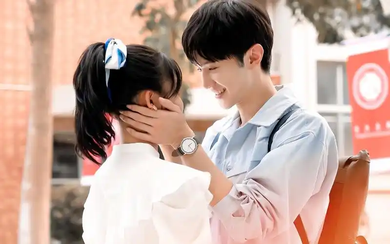 【羡入四月|陈哲远x徐梦洁】一直甜蜜触电直到爆炸