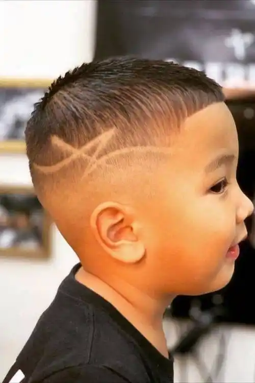 2024新时尚小男孩发型来了,很帅很有型,喜欢的家长请收藏_造型_个性