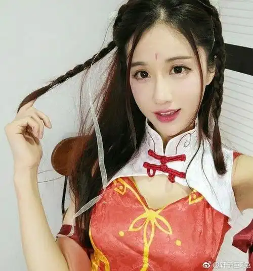 美女主播轩子巨2兔晒cos哪吒美照网友姐姐真会玩