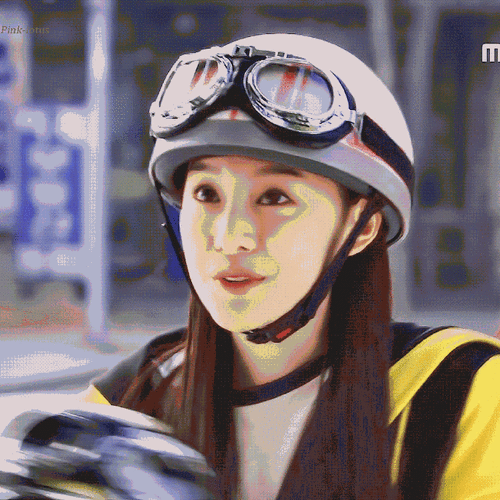 十三年前的金智媛#  2011年《短腿的反击》时期  美丽又俏皮的金智媛