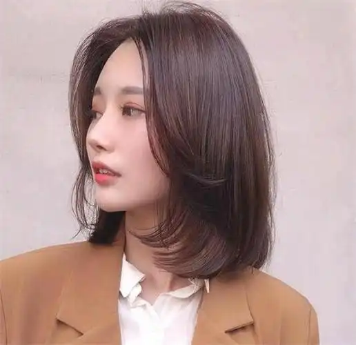 网红减龄锁骨发型20232023最火减龄发型_中长发_女生发型大全