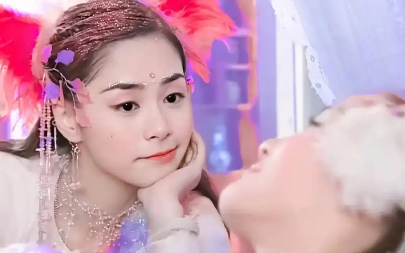 【钟欣潼61紫薇仙子】终于知道为什么导演喜欢怼脸拍了,太灵了!