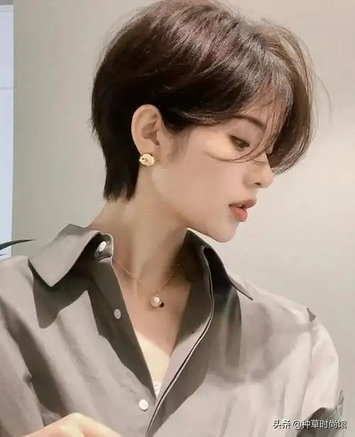 中年女款短发发型图片2020短发图片女2020最新款中年人