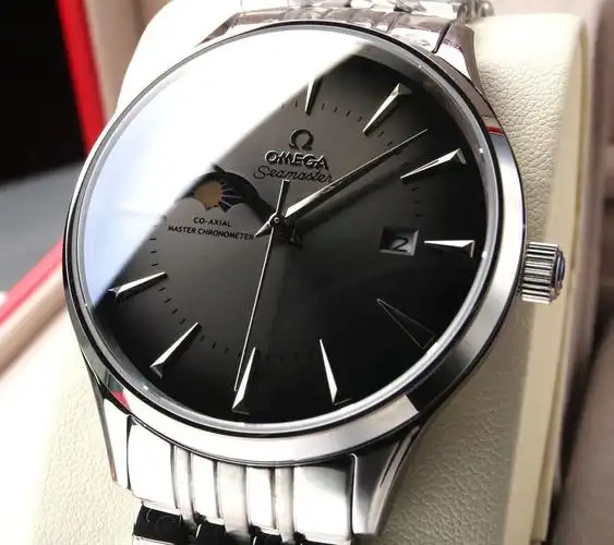 欧米茄 omega 日月星辰系列 搭载原装进口8217原装机芯售后 腕表