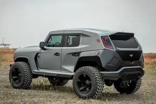 一款真正的陆地坦克rezvanitank硬派十足