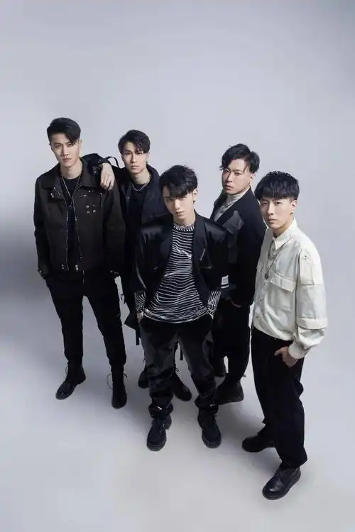 特步xtarzan泰山乐队foreveryoung2021全国巡演