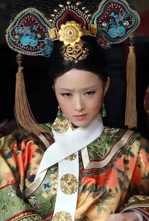 《甄嬛传》中,孟静娴和华妃谁更狠?-中国娱乐