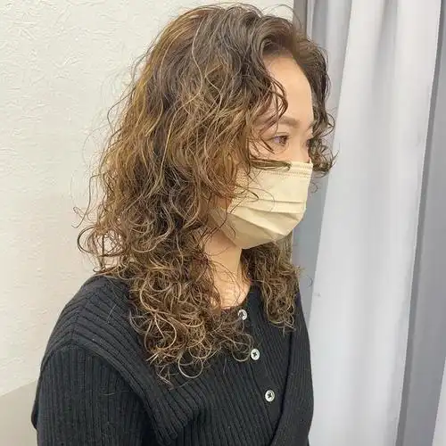 细软少的头发,常常让人感到束手无策.