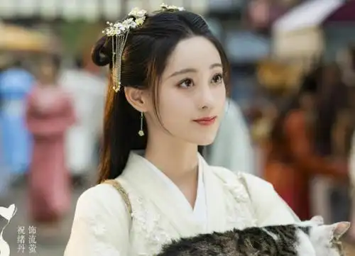 《遇龙》剧照,以为女演员够养眼,哪知男演员颜值一个赛一个