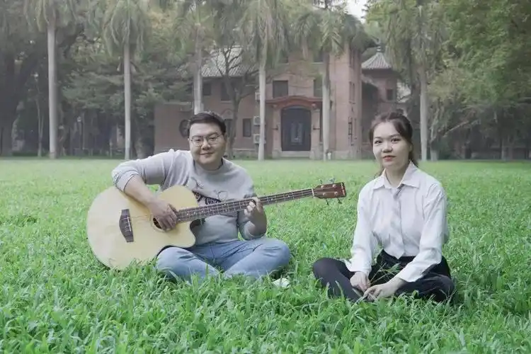 贯通古今让大爱保佑中华大地作词:百川作曲:孟文豪演唱:金婷婷总策划