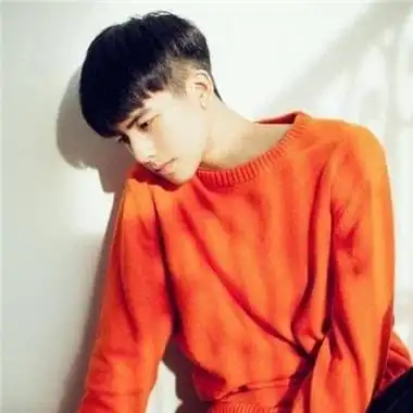 微信头像男生霸气冷酷帅气微信比较吸引人的男头像图片