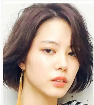 适合50岁中老年烫发发型能让中老年人变时尚的烫发发型