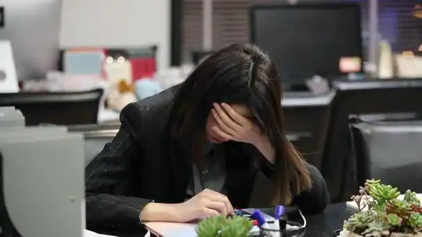 《初入职场的我们》董明珠被实习生当面吐槽,张翰自曝工作群名惹人