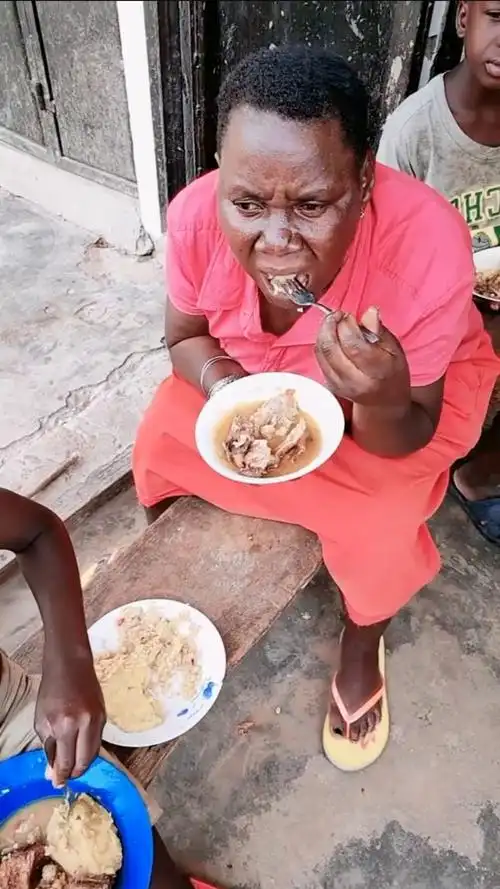 我在非洲的日子#看非洲人吃饭真香