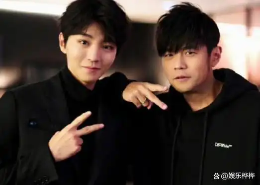 易烊千玺,王俊凯,王源.>>王俊凯,易烊千玺,王源.551_393