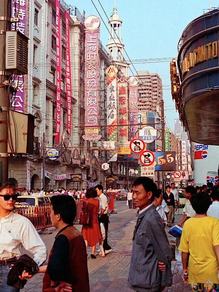 原创精选一组罕见的老照片马云2000年第一次拜会金庸