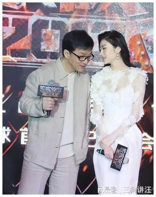 景甜的紧身上衣,告诉大家为何她叫大甜甜|成龙|黄轩|刘亦菲|彭于晏