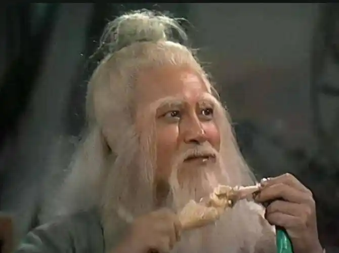 "九指神丐"刘丹:一生挚爱糟糠妻,看着儿子分手很束手无措_洪七公_剧照