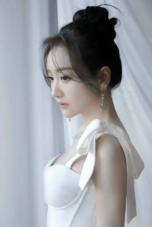 女星杨蓉写真集:颜值担当,女神魅力