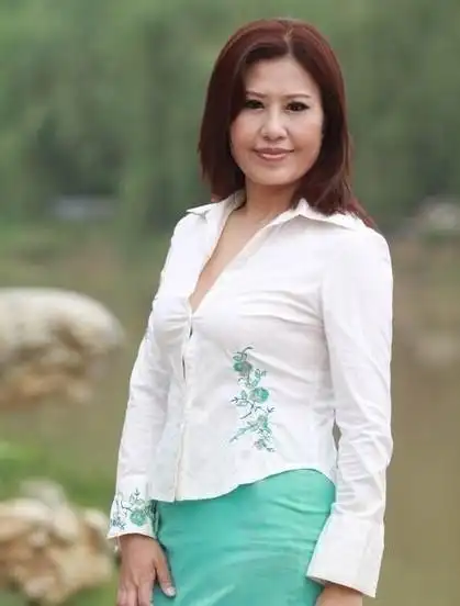 在外形上,老婆多是为你生过一男半女身材走了形,除了艾美伊人宝典舍不