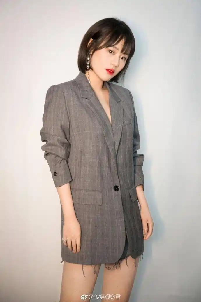 为了角色需要,自己正在演绎一个胖姑娘,所以需要在形