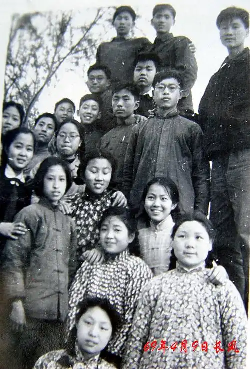 老照片学生时代的回忆