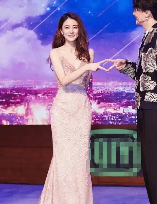 原创当徐璐撞上张天爱仅相差8斤却是杀伤力最强的对比