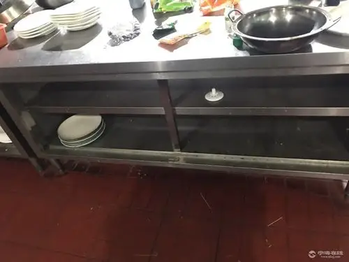 转让饭店厨房用品 联系电话13586602227