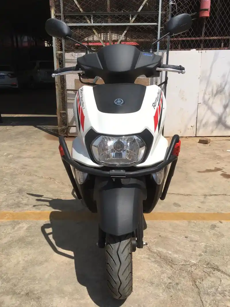 雅马哈旭鹰125踏板摩托车.22年车,4千公里. 手续齐全, - 抖音