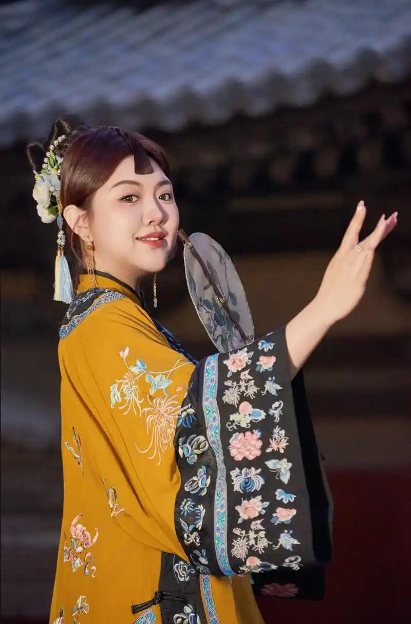 "慢品人间烟火色,闲观万事岁月长"穿越前年,做一回晋商大院里的少奶奶