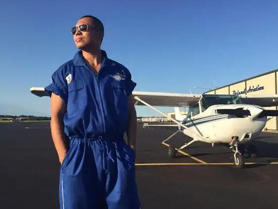 《冲上云霄》谷智鑫首秀 化身"绿巨谷"推飞机