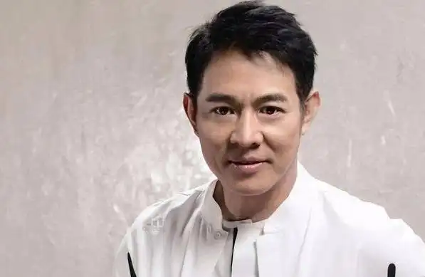 李连杰原名及真实家世李连杰的儿时经历及成名过程