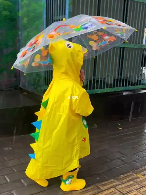 买过质量最好的宝宝雨衣雨鞋雨伞可以冲60