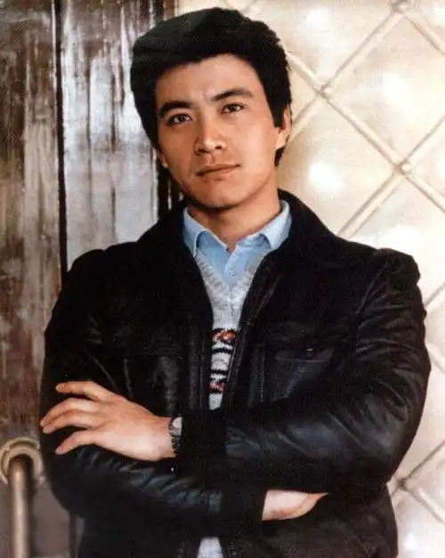 50张七八十年代男演员照片值得收藏不看名字你认出多少