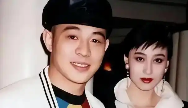 李思,李苔蜜:巨星老爸为爱痴狂,被甩掉的妈,是我们的牵挂