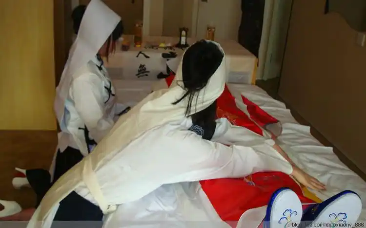 模拟葬礼3 - xiaoxiaonv_888 - 重孝女孩