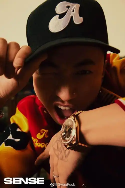 马思唯最新封面写真有内味