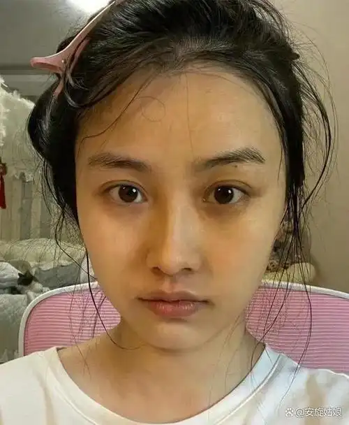 "每天化妆"和"每天素颜",1年后有什么变化?建议女生进来了解