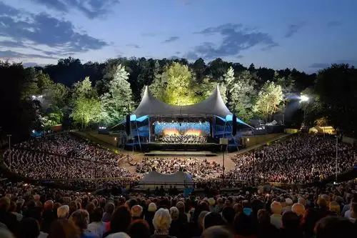 fun马蹄形鞋盒式露天剧场到底有多少种剧院结构