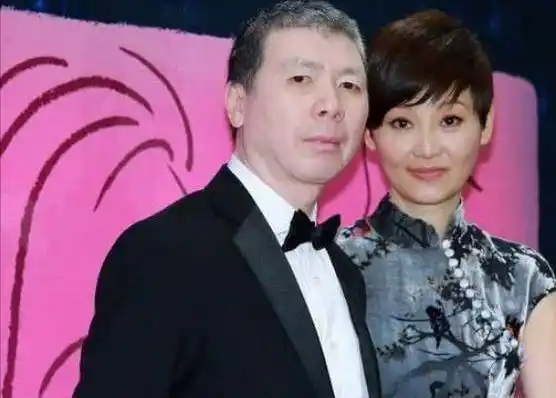 与野兽",这些男星其貌不扬,老婆却个个如花似玉_徐帆_王大治_王祖蓝