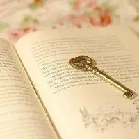 一本翻开的书的qq头像图片大全 一本翻开的书图片头像唯美好看_唯美头