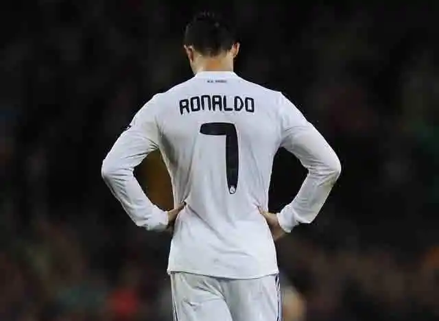 背影跟c罗一样霸气,已是尤文u9梯队大腿_训练_父亲_前往