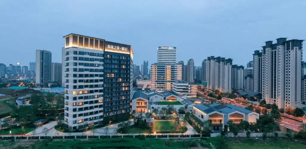 泰康之家徽园开园引领高品质养老新典范7月16日,由世界500强泰康保险