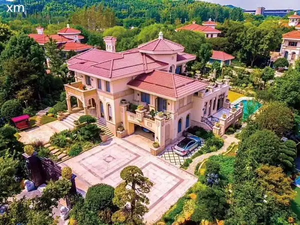 佘山东紫园别墅坐落于佘山景区,上海佘山东紫园—中国十大超级豪宅之