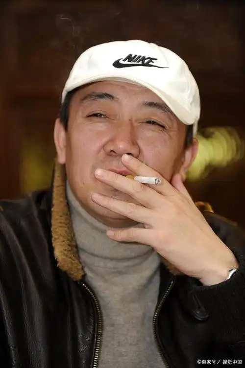 无论是当年《刑警本色》里的黑道大哥周