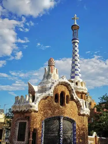 建筑艺术家安尼奥.高迪作品欣堂.