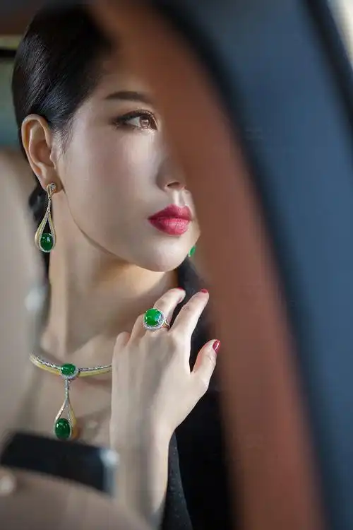 珠宝人像2018天工精致奖金奖瑾煜流韵