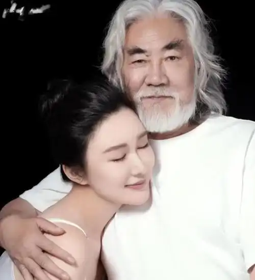 杜星霖为了丈夫忍受生子之痛张纪中值得她这样吗